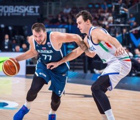 东契奇在巴塞罗那比赛中刷新纪录字母哥在加拿大队比赛中晋级，NBA季后赛节点到来都惊呆了的简单介绍-南宫体育平台