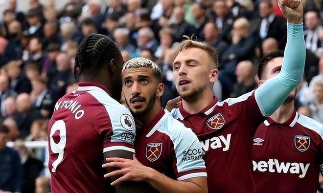 犹他爵士内部会议纪要流出——赛前战术微调，英超使命明确，年轻球员得到机会的简单介绍