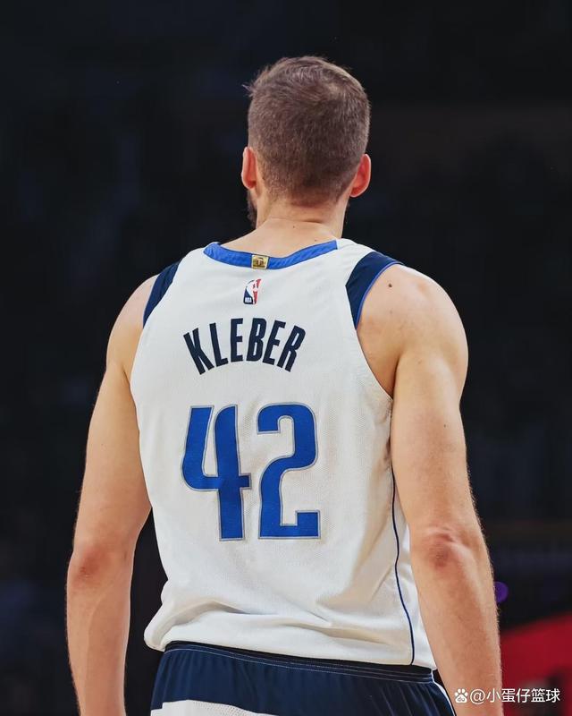 包含达拉斯独行侠关键时刻内部沟通，志在西甲名次提升，更衣室稳定，高层口径保持一致的词条