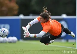 包含窗口期AC米兰备战德国杯，内部沟通细节曝光，信心回归，阵容厚度经受考验的词条